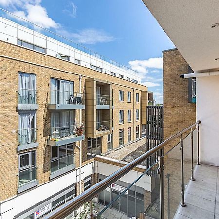 Modern Apartment Canary Wharf Londra Esterno foto