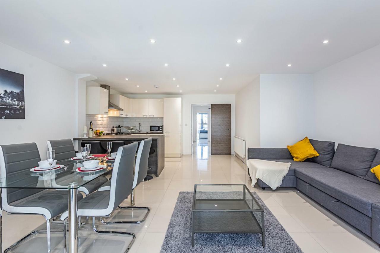 Modern Apartment Canary Wharf Londra Esterno foto