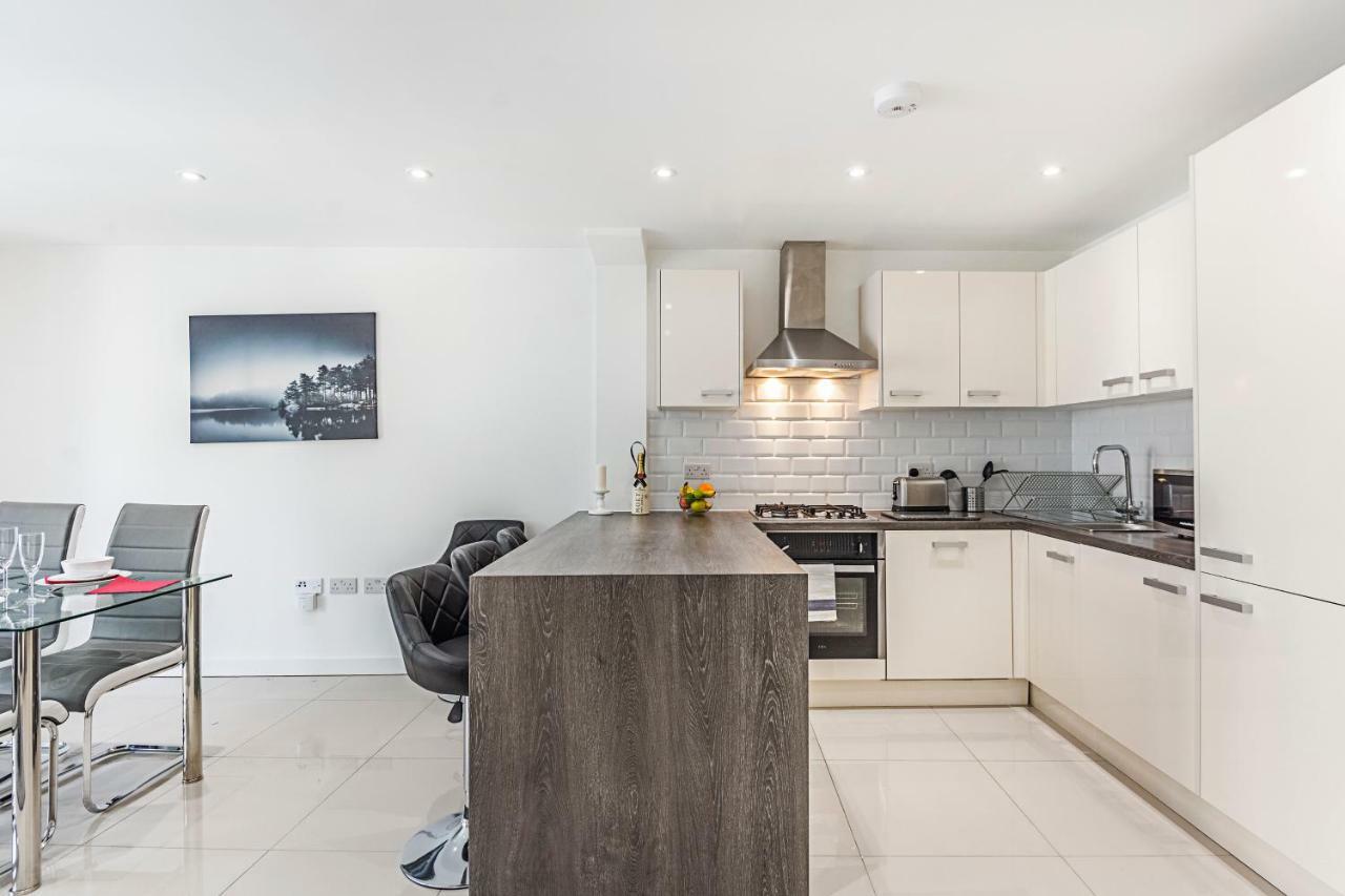 Modern Apartment Canary Wharf Londra Esterno foto
