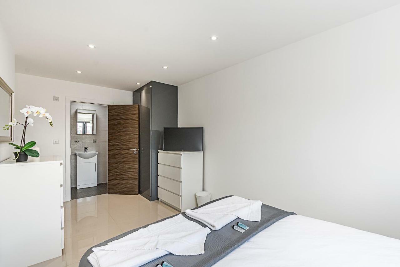 Modern Apartment Canary Wharf Londra Esterno foto