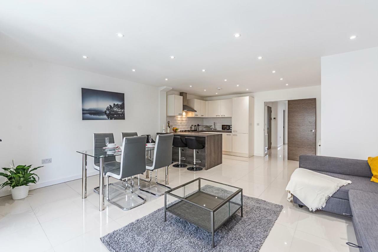 Modern Apartment Canary Wharf Londra Esterno foto