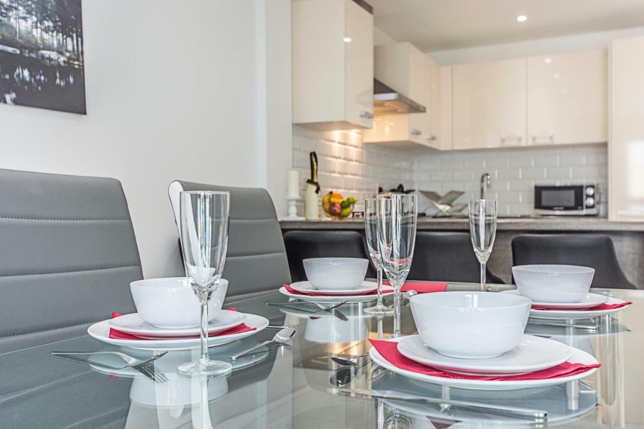 Modern Apartment Canary Wharf Londra Esterno foto