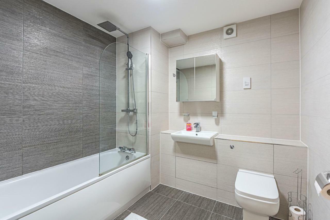 Modern Apartment Canary Wharf Londra Esterno foto